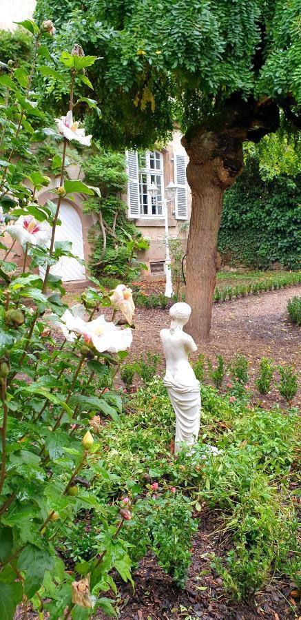 Schloss Hilbringen Merzig Buitenkant foto